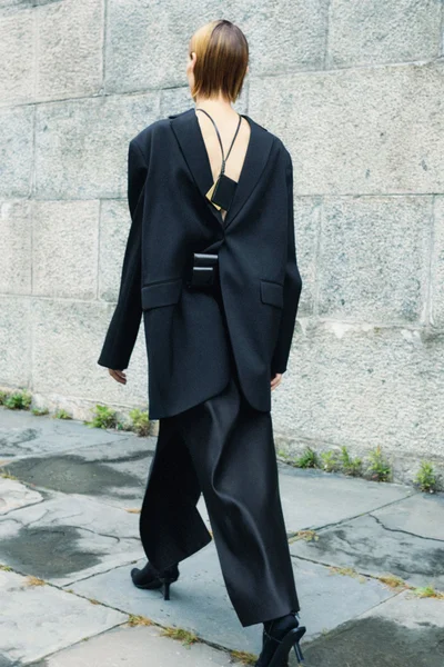 Look 1